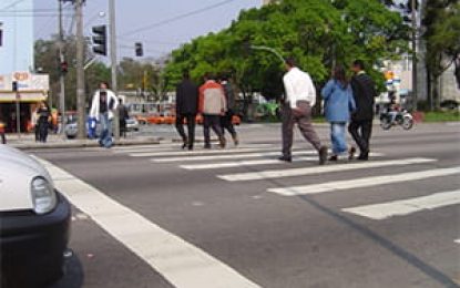 Motoristas e pedestres reconhecem melhorias no trânsito e diminuição de acidentes depois da instalação de radares