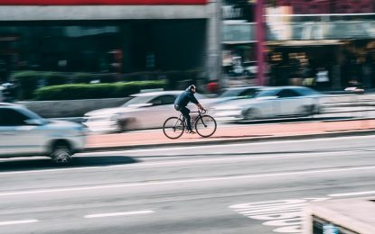 Número de internações hospitalares por acidentes entre ciclistas e outros veículos aumentou em 57% no Brasil